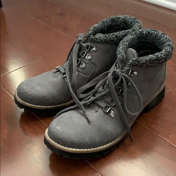 grey combat boots womens